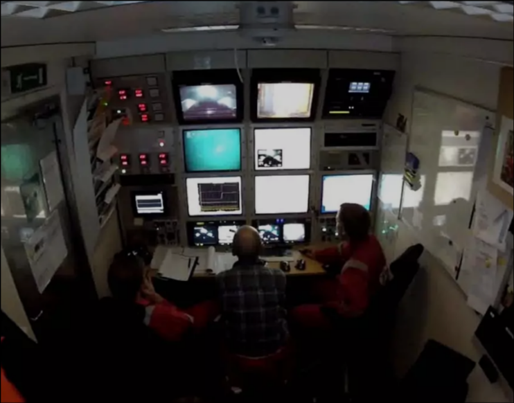 Remote control cabin